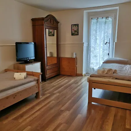 بيت ضيافة Brunig Ferienhaus ميرنغن