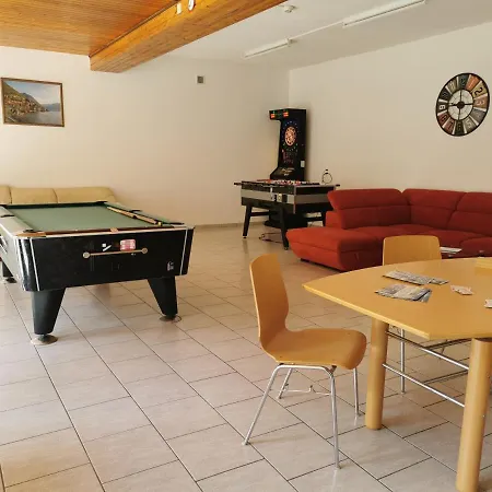 Brunig Ferienhaus بيت ضيافة ميرنغن